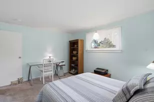 15 Thurston Pl, Fitchburg, MA 01420 - Photo 15