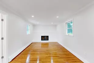 22 Baldwin St, Winchester, MA 01890 - Photo 11