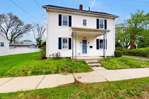 22 Baldwin St, Winchester, MA 01890 - Photo 1