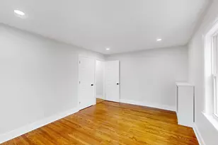 22 Baldwin St, Winchester, MA 01890 - Photo 11