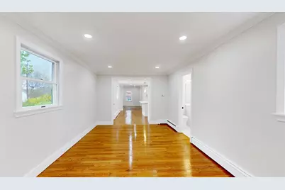 22 Baldwin St, Winchester, MA 01890 - Photo 9
