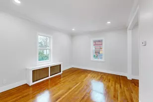 22 Baldwin St, Winchester, MA 01890 - Photo 3