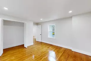 22 Baldwin St, Winchester, MA 01890 - Photo 13