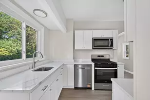 71 Great Neck Rd, Wareham, MA 02571 - Photo 5