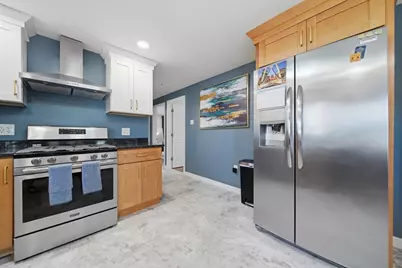 16 Baremeadow St, Methuen, MA 01844 - Photo 5