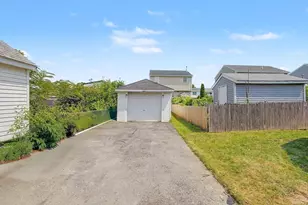496 Tucker St, Fall River, MA 02721 - Photo 13