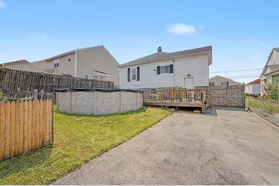 496 Tucker St, Fall River, MA 02721 - Photo 15