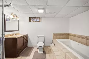 82 Midland Rd, Somerset, MA 02726 - Photo 23