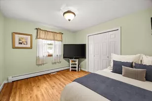 82 Midland Rd, Somerset, MA 02726 - Photo 17
