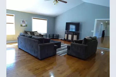 71 Eagle Dr, Dudley, MA 01571 - Photo 9