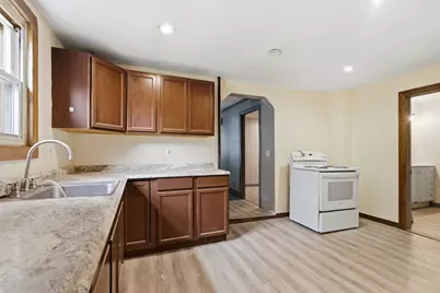 91 Walnut, Fitchburg, MA 01420 - Photo 11