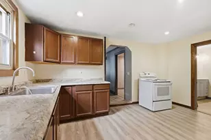 91 Walnut, Fitchburg, MA 01420 - Photo 11