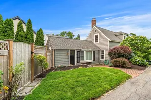 14 Linden St, Marblehead, MA 01945 - Photo 35