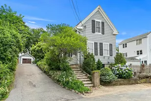 14 Linden St, Marblehead, MA 01945 - Photo 37