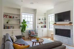 36 Laurel St, Somerville, MA 02143 - Photo 3