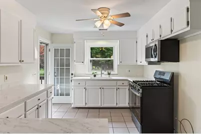 240 W Main Street, West Brookfield, MA 01585 - Photo 13