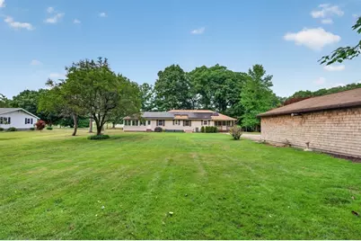 240 W Main Street, West Brookfield, MA 01585 - Photo 39