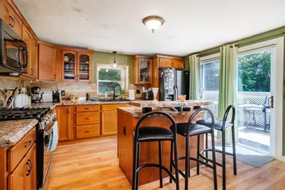 148 Pond St, Leominster, MA 01453 - Photo 11