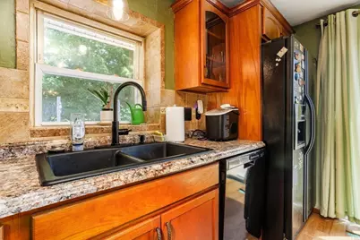 148 Pond St, Leominster, MA 01453 - Photo 13