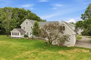 122 Russell St, Carlisle, MA 01741 - Photo 35