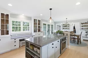 122 Russell St, Carlisle, MA 01741 - Photo 3