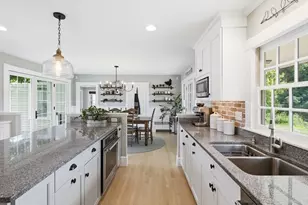 122 Russell St, Carlisle, MA 01741 - Photo 5
