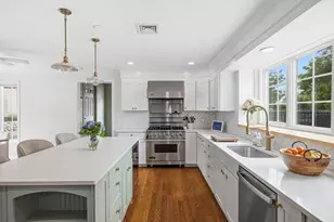 19 Hersey St, Hingham, MA 02043 - Photo 5