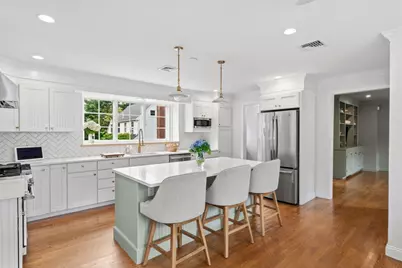19 Hersey St, Hingham, MA 02043 - Photo 7