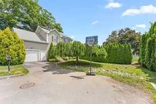152 Harding St, Fall River, MA 02720 - Photo 3