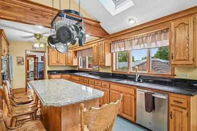 615 Mammoth Rd, Dracut, MA 01826 - Photo 13