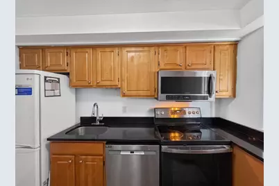 1025 Hancock St #8C, Quincy, MA 02169 - Photo 5