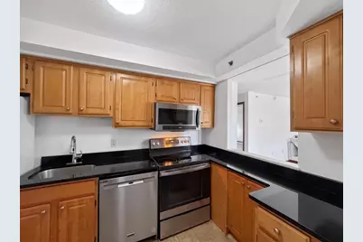1025 Hancock St #8C, Quincy, MA 02169 - Photo 3