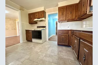 32 Wamsutta Avenue, Worcester, MA 01602 - Photo 9