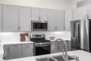 320 Middlesex Ave, Medford, MA 02155 - Photo 11