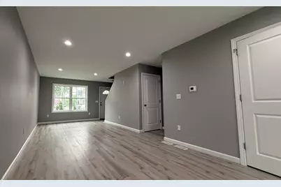 242 Eastern Ave #242, Springfield, MA 01109 - Photo 5