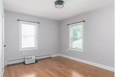 25 Prospect St, Ware, MA 01082 - Photo 7