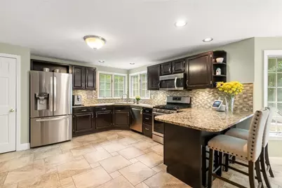 27 Lancashire Dr, Mansfield, MA 02048 - Photo 5