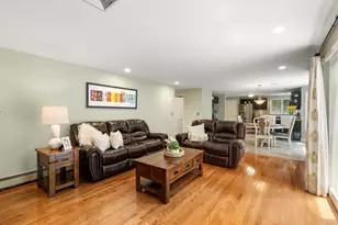 27 Lancashire Dr, Mansfield, MA 02048 - Photo 9