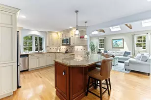 34 Pioneer Dr, Duxbury, MA 02332 - Photo 3
