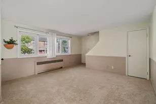 31 Prescott St, Framingham, MA 01702 - Photo 9