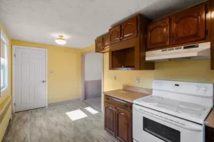 31 Prescott St, Framingham, MA 01702 - Photo 5