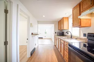 215 Eddy St, Springfield, MA 01104 - Photo 3