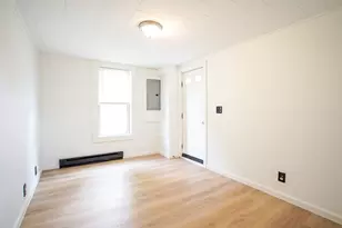 215 Eddy St, Springfield, MA 01104 - Photo 9