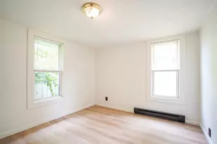 215 Eddy St, Springfield, MA 01104 - Photo 13