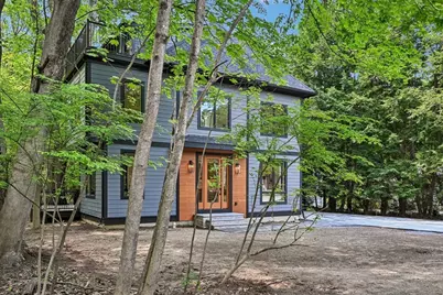 37 Moseley, Needham, MA 02492 - Photo 1