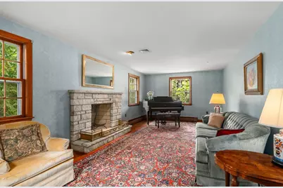 40 Cape Cod Ln, Milton, MA 02186 - Photo 5