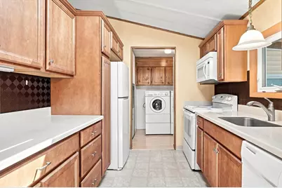 27 Castle Road #153, Attleboro, MA 02703 - Photo 11
