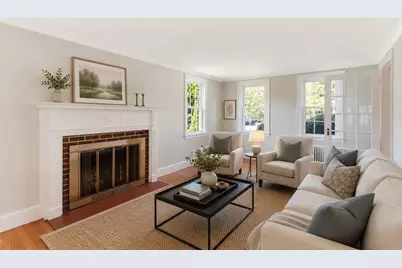 26 Garden St, Melrose, MA 02176 - Photo 3
