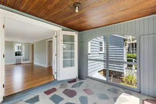 26 Garden St, Melrose, MA 02176 - Photo 11