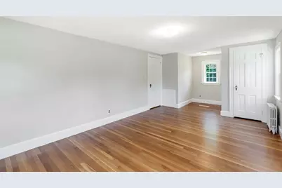 26 Garden St, Melrose, MA 02176 - Photo 15